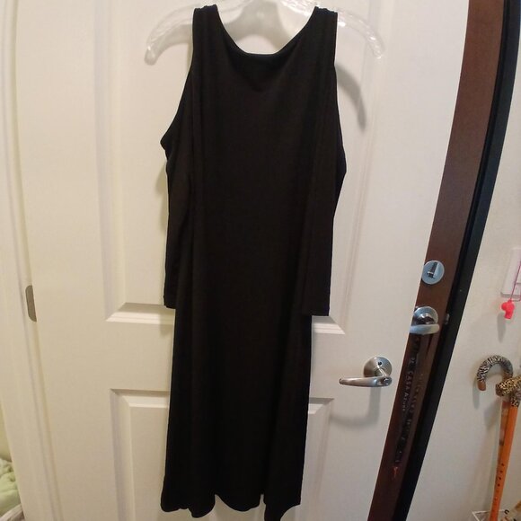 SUSAN GRAVER BLACK CUT-OUT SHOULDER DRESS - Picture 3 of 6